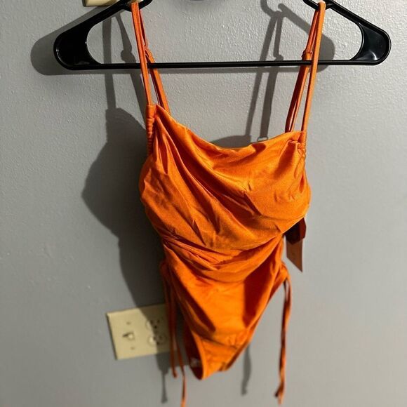 FeNoel Metallic SideRuched HighLeg Cheeky OnePiece Swimsuit Orange NWT Size XS - Picture 8 of 8